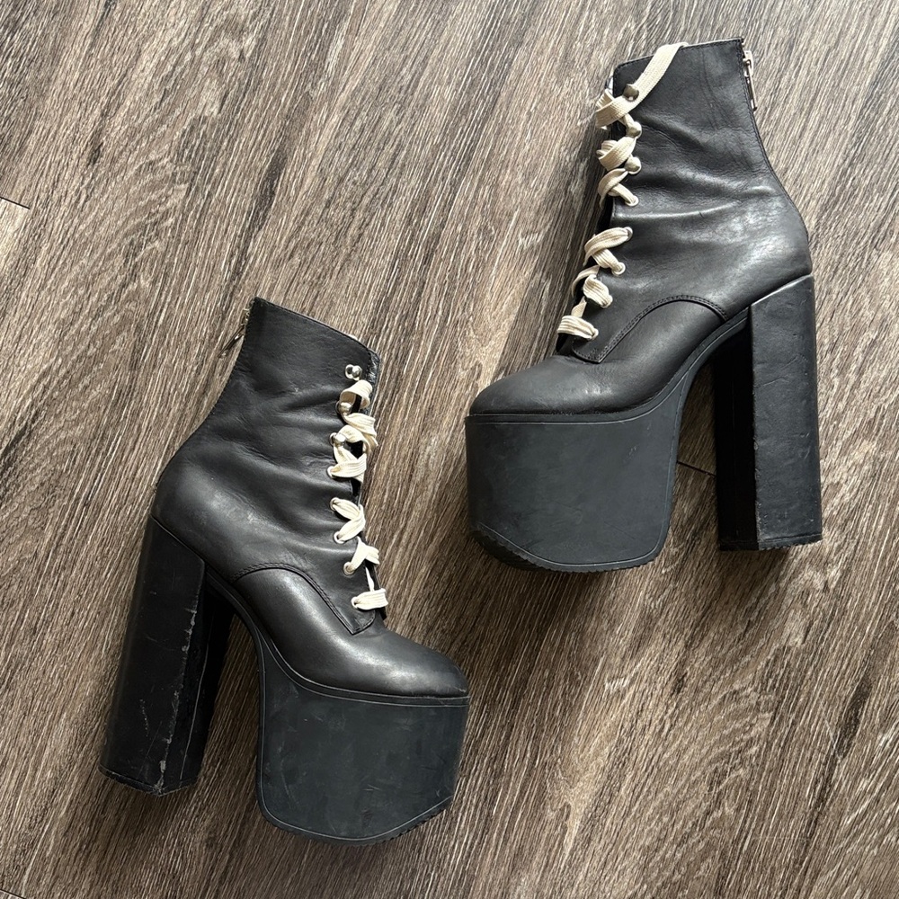 Unif Salem Platform Ankle Boots - Picture 14 of 14